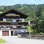 Haus Straif Privatunterkunft *