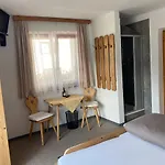 Δωμάτια σε οικογενειακή κατοικία Haus Straif