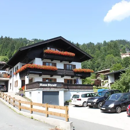 Privatunterkunft Haus Straif